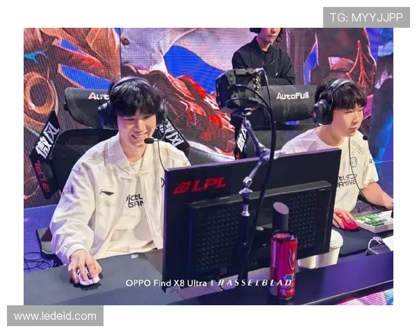 TES与IG激战再起 电竞赛场两大豪强争锋决胜局