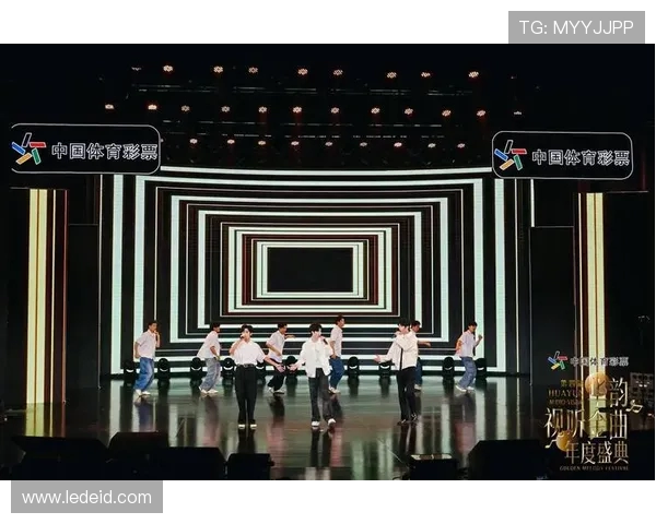 激战赛场群雄逐鹿激情碰撞点燃全年体育盛典舞台巅峰对决精彩上演