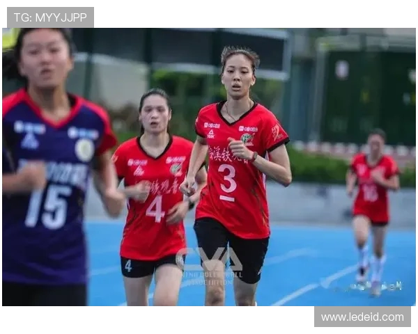 成都排球队的耐力训练与比赛表现的深度分析与探讨