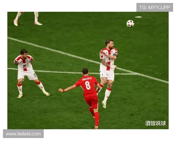 C罗领衔尤文图斯对阵都灵的精彩较量引发球迷热议